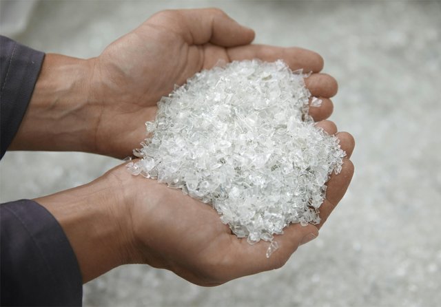 PET Flakes hot washed up to 80 Tons a day